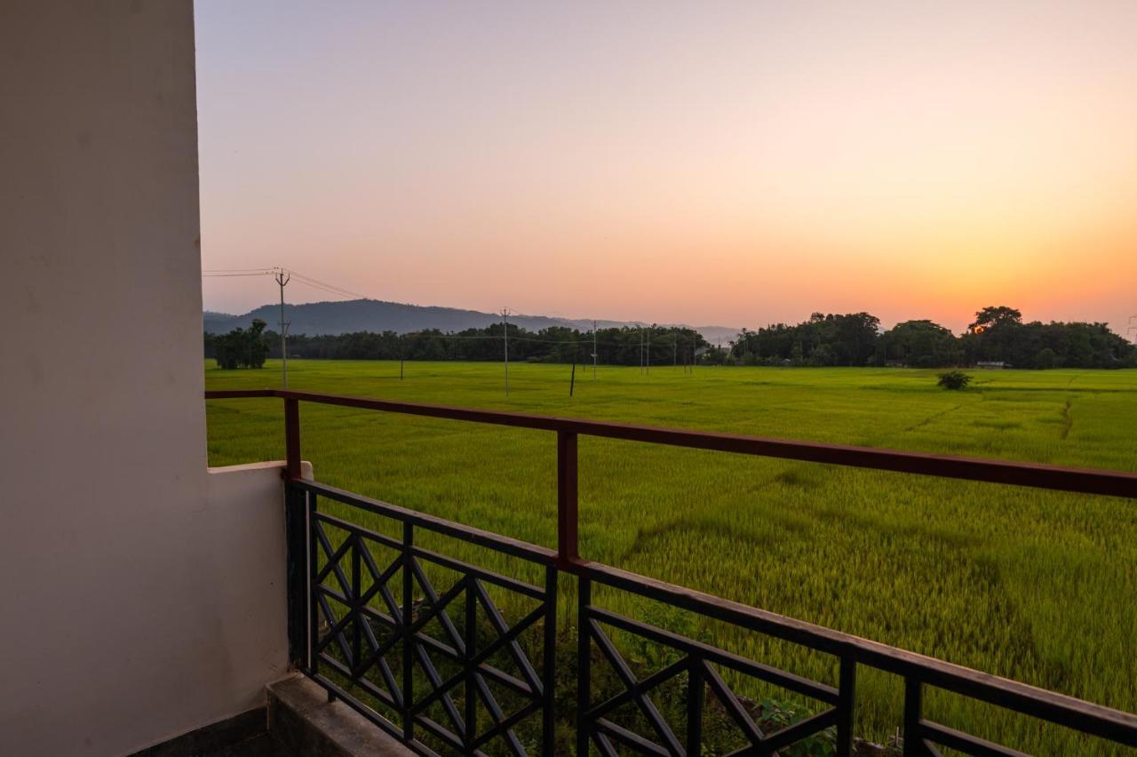 The Kaziranga Address Hotell Eksteriør bilde