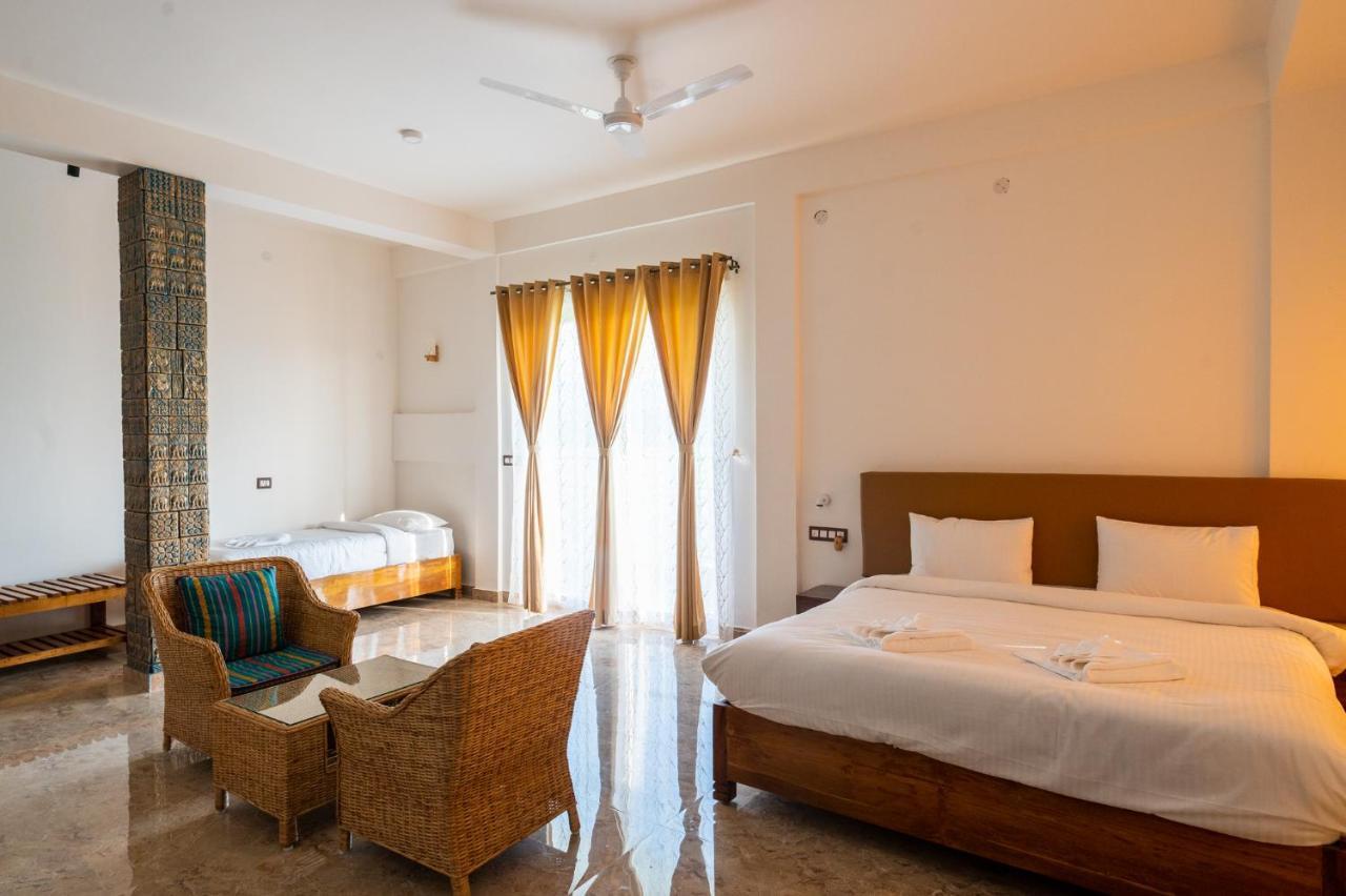 The Kaziranga Address Hotell Eksteriør bilde