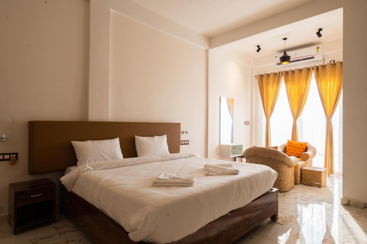 The Kaziranga Address Hotell Eksteriør bilde